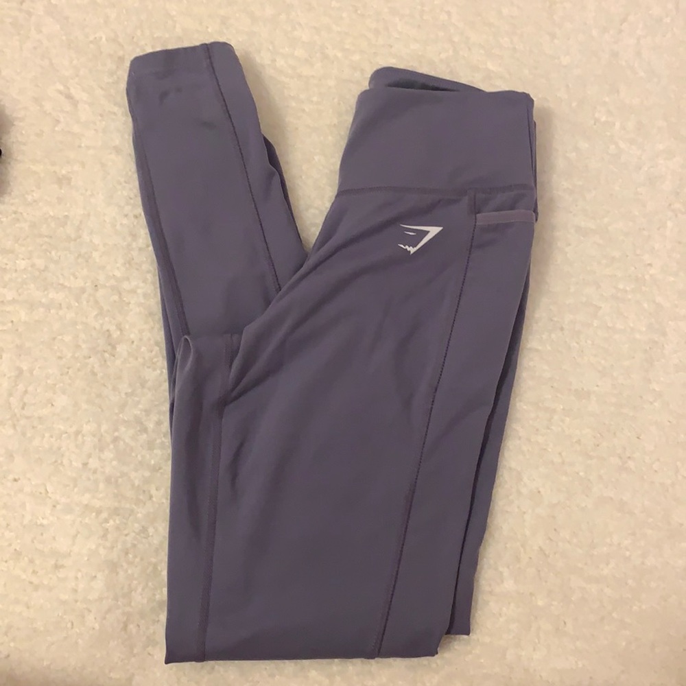 Lavender gym shark leggings, ankle length